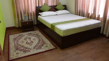 2 bedrooms, iron/ironing board, free WiFi