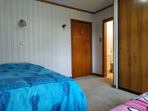 エグゼクティブ ダブルまたはツインルーム ベッド (複数台) バリアフリー | 客室ごとに異なるイン�テリア、アイロン / アイロン台、WiFi (無料)、ベッドシーツ