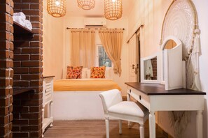 Vila família, 3 quartos, piscina particular | 3 quartos, cofres nos quartos, individualmente decorados