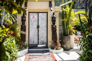 Vila família, 3 quartos, piscina particular | 3 quartos, cofres nos quartos, individualmente decorados