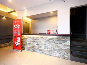 Reception - Hotel O Hills Residence (Kuching)