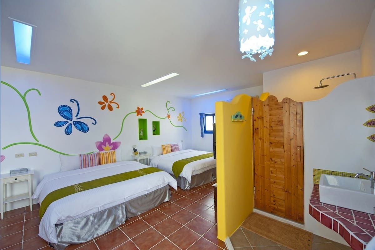 Classic Quadruple Room, Mountain View