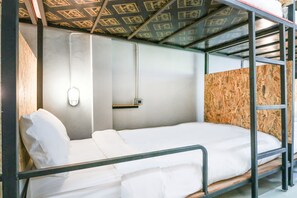 Shared Dormitory, Mixed Dorm | Free WiFi, bed sheets - OYO 823 Oliver’s Hostel (Bangkok)