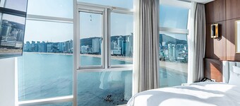 H Avenue Gwangalli Beach