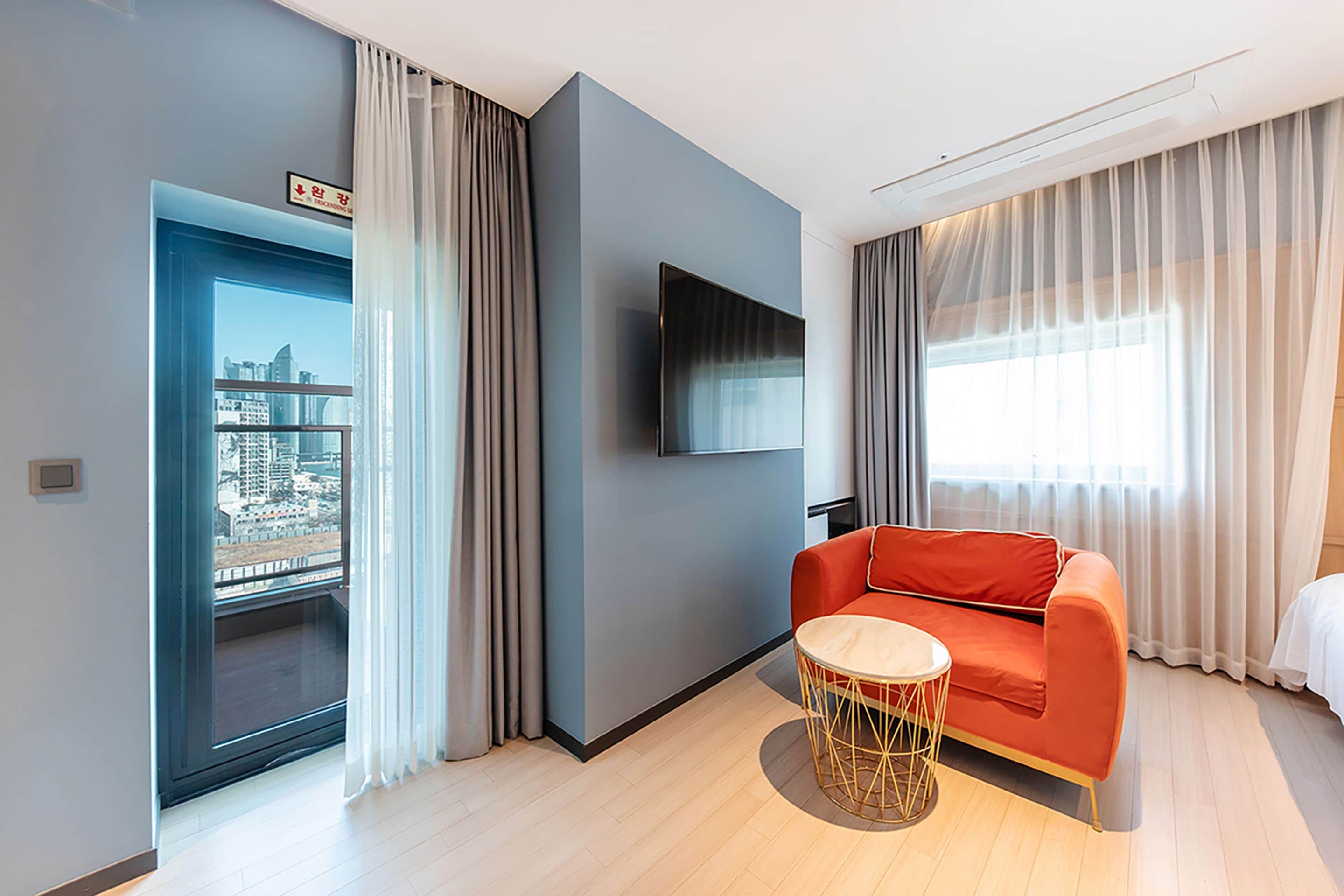 twin terrace room-breakfast included,unlimted starbucks coffee bean,ott available,15pm ci / 13pm co | 1 bedroom, premium bedding, down duvets, in-room safe