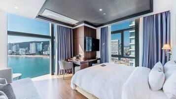 Panorama Suite Room -Breakfast Included,Unlimted StarbucksCoffee Bean,OTT Available,15PM CI /13PM CO | 1 bedroom, premium bedding, down comforters, in-room safe