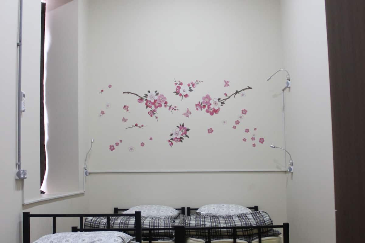 Deluxe Triple Room, City View | Iron/ironing board (on request), WiFi (free), bed sheets