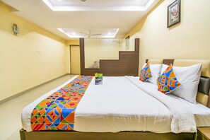 Suite | Desk, rollaway beds, free WiFi