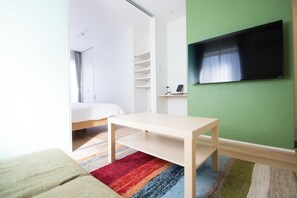 Living area - Apartment Hotel Tenjin Tumugu (Fukuoka)