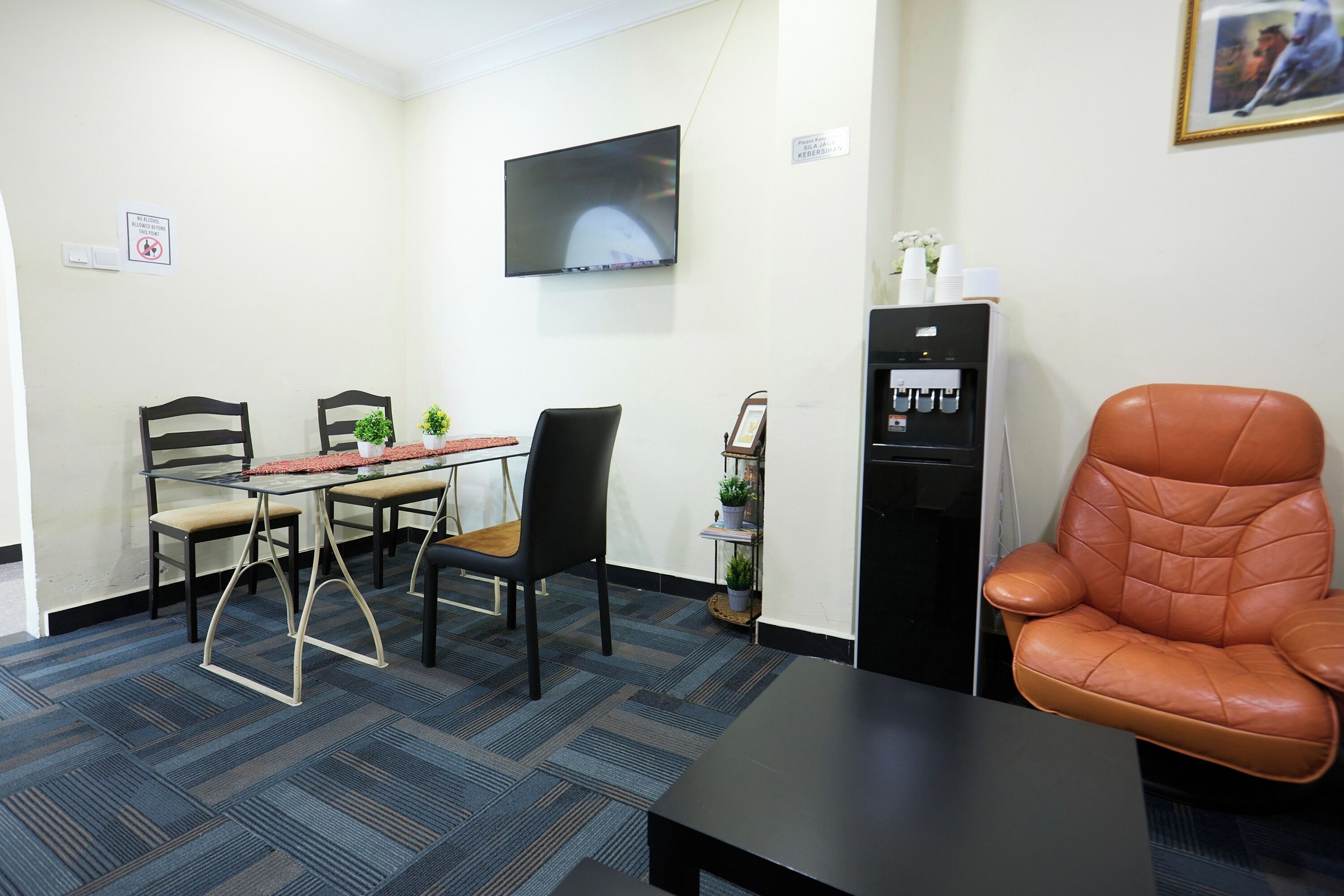 Photo - Hotel Sunjoy9 OKR Near Midvalley 10 Mins Only