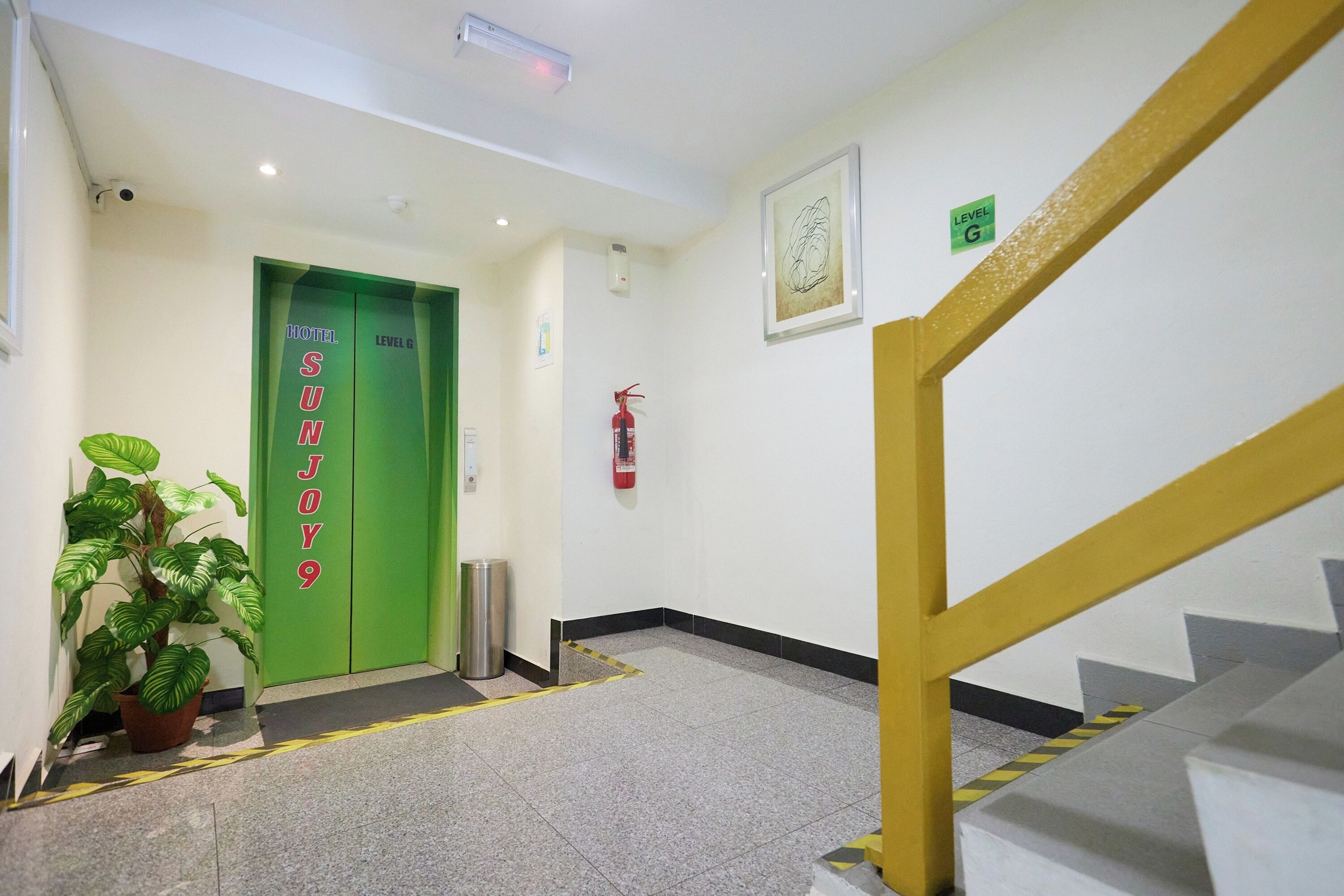 Photo - Hotel Sunjoy9 OKR Near Midvalley 10 Mins Only