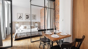 Gold Room | Zimmersafe, schallisolierte Zimmer, kostenlose Babybetten