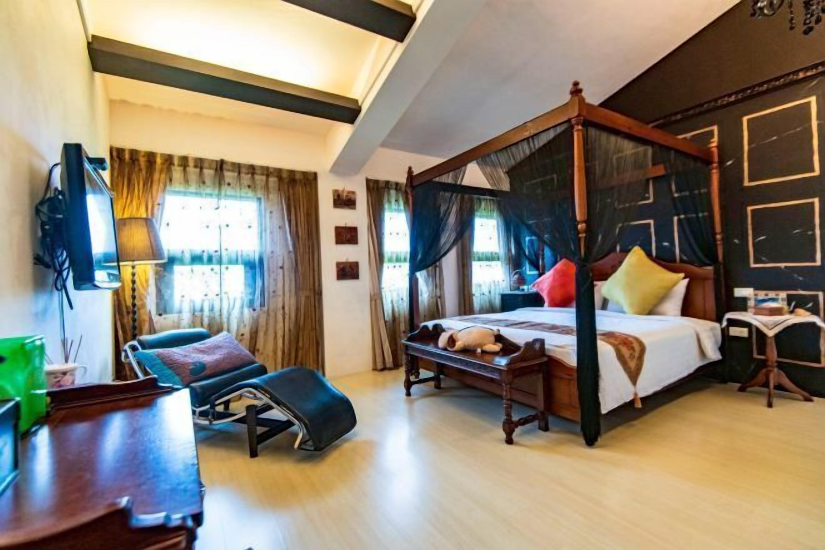 ห้องพักตกแต่งอย่างมีเอกลักษณ์, ตกแต่งพิเศษโดยเฉพาะ, โต๊ะทำงาน, Wi-Fi ฟรี