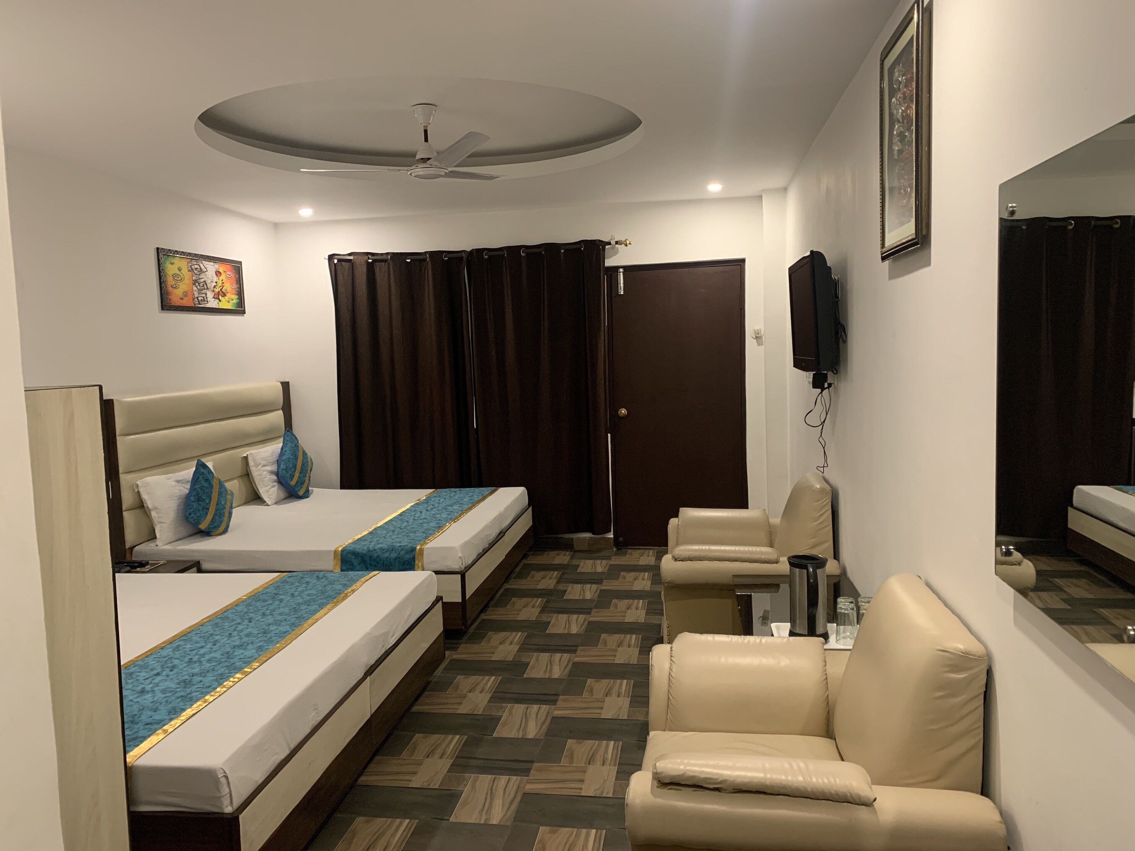 Soundproofing, iron/ironing board, free WiFi