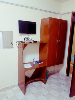 Habitación doble superior | Televisión