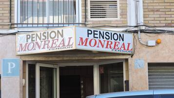 EntrĂ©e de lâhĂ©bergement