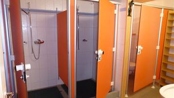 Chalet, Multiple Beds | Bathroom