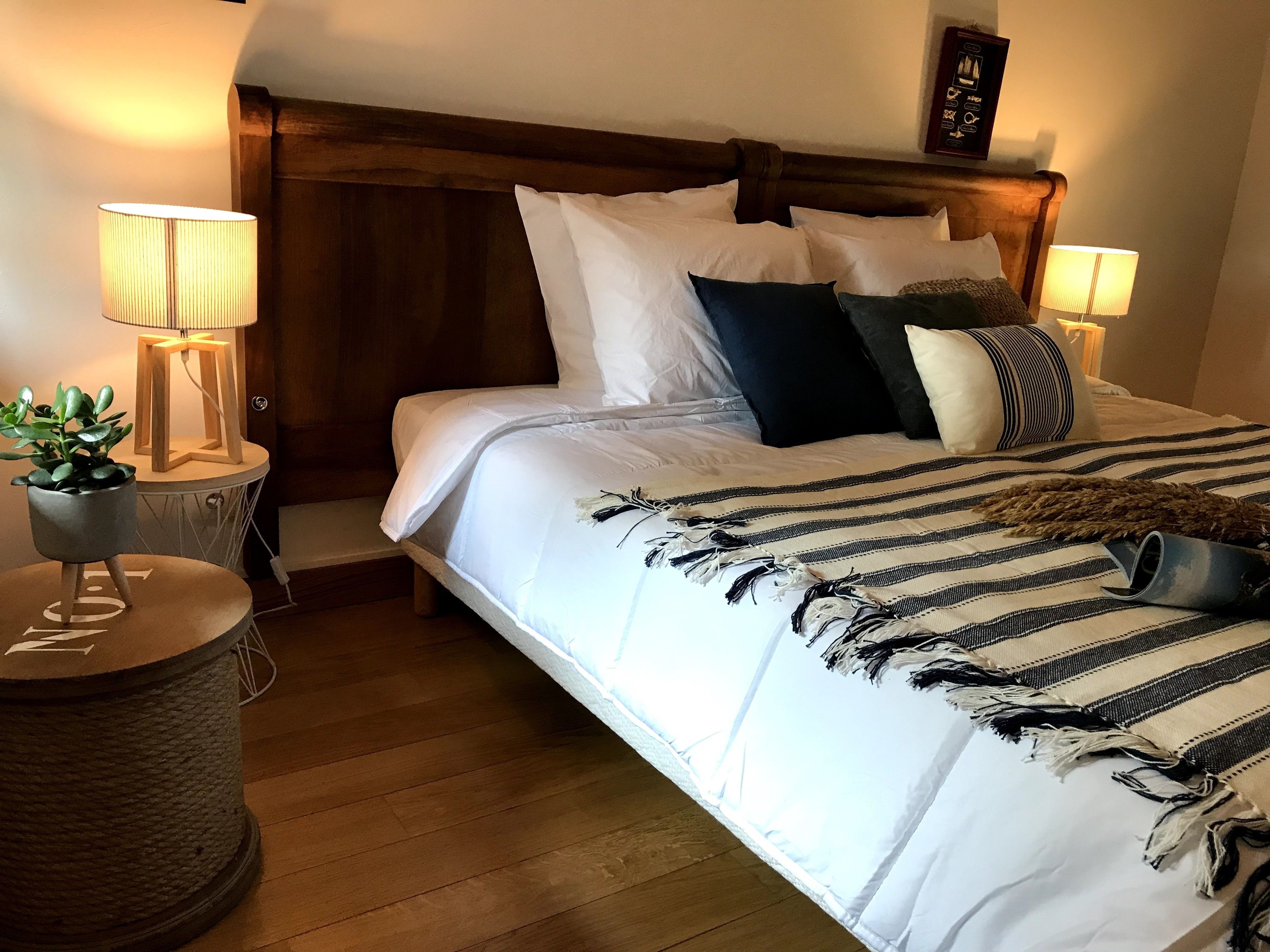 deluxe double room | 1 bedroom, individually decorated, individually furnished