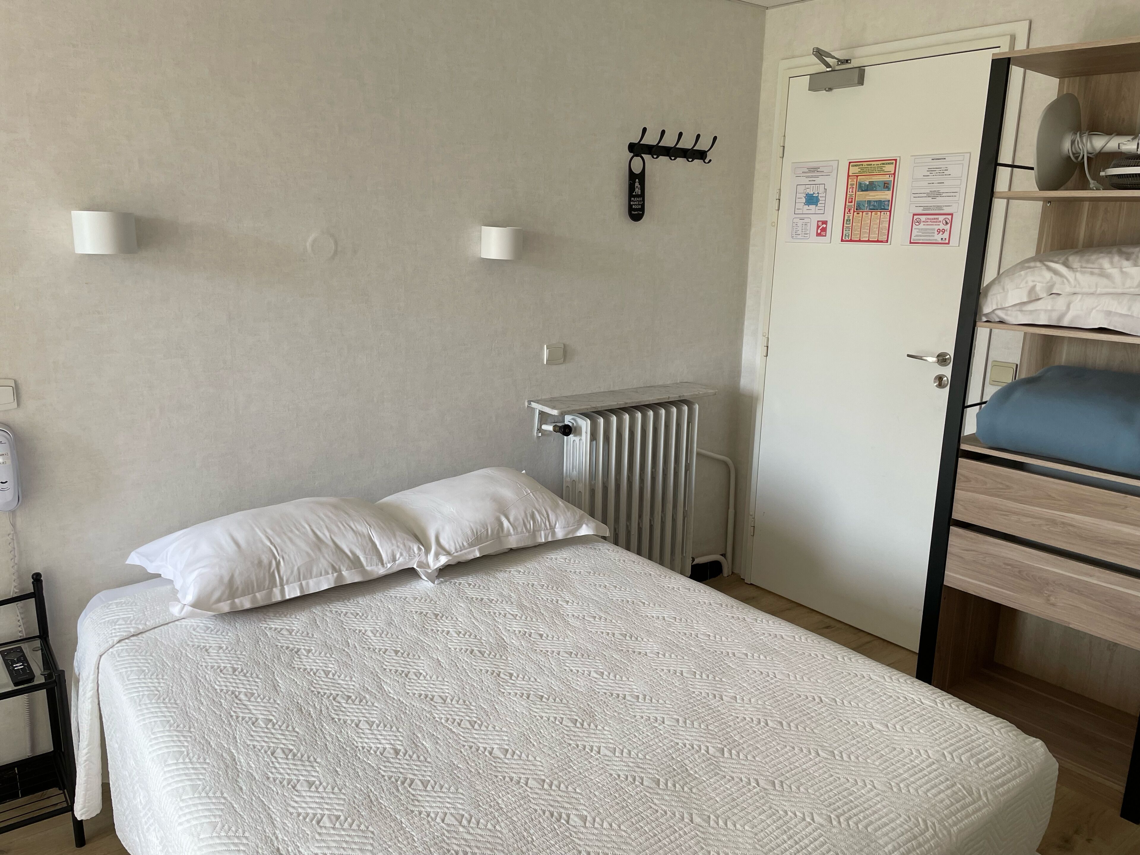 family room, balcony | desk, free wifi, bed sheets