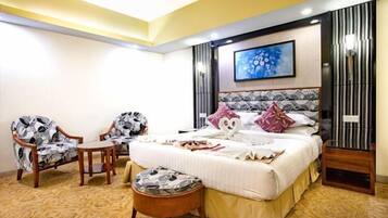 Kamar Double Mewah, 1 Tempat Tidur Double | Brankas, tirai kedap cahaya, kedap suara, dan setrika/meja setrika