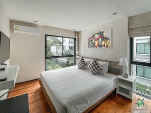 One-Bedroom Apartment | Coffre-fort, décor unique, ameublement unique