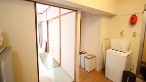 Standard Room 308, 309 - AMP FLAT Ekiminami C (Fukuoka)