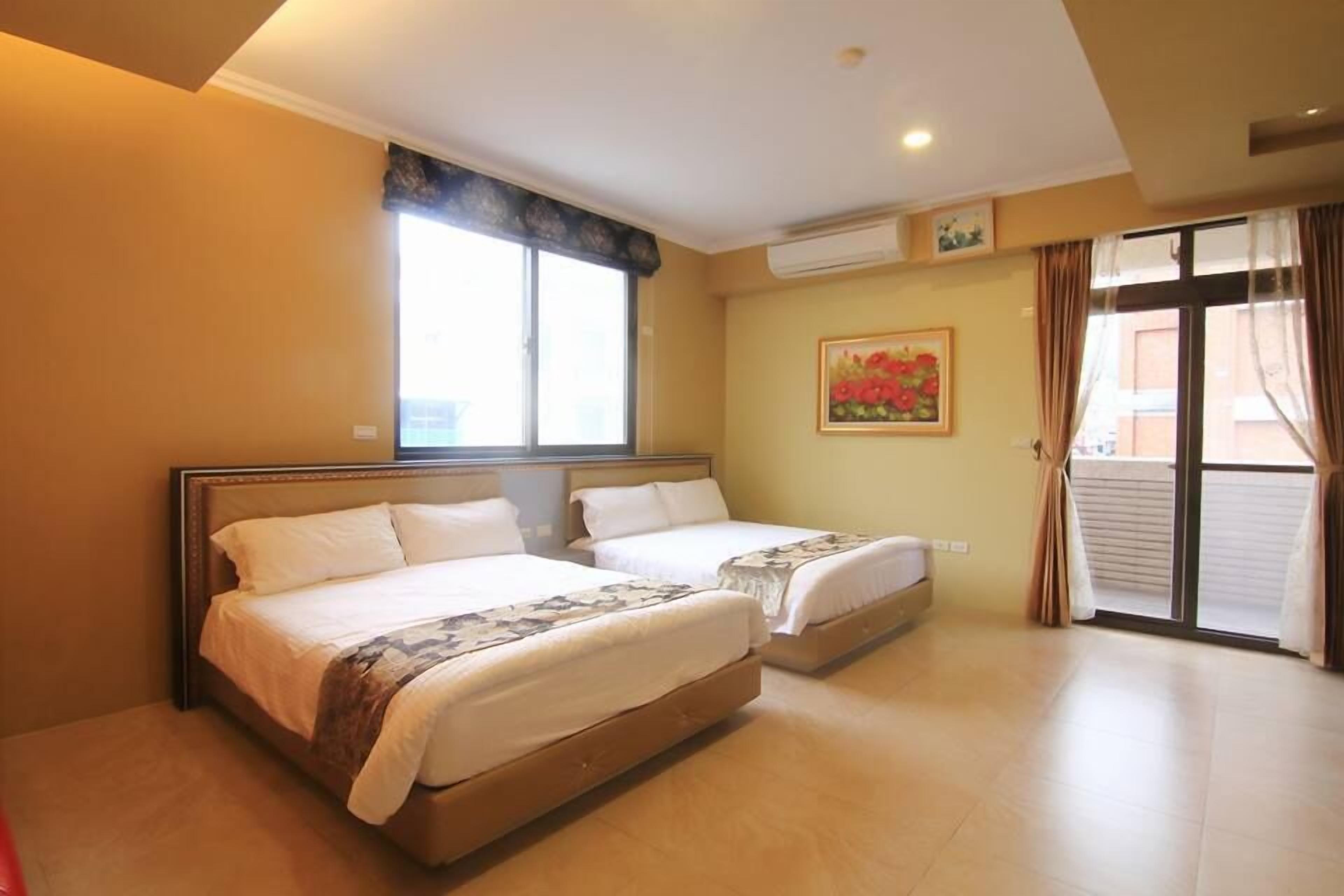 201 | Desk, soundproofing, free WiFi, bed sheets