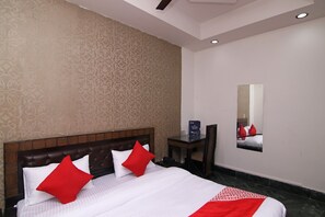 Standard Room | Free WiFi - OYO 22756 Hotel Chinar Inn (Gurugram)