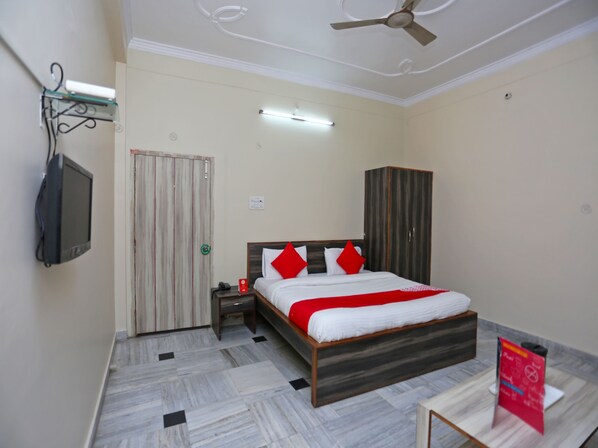 Standard Double Room | Free WiFi