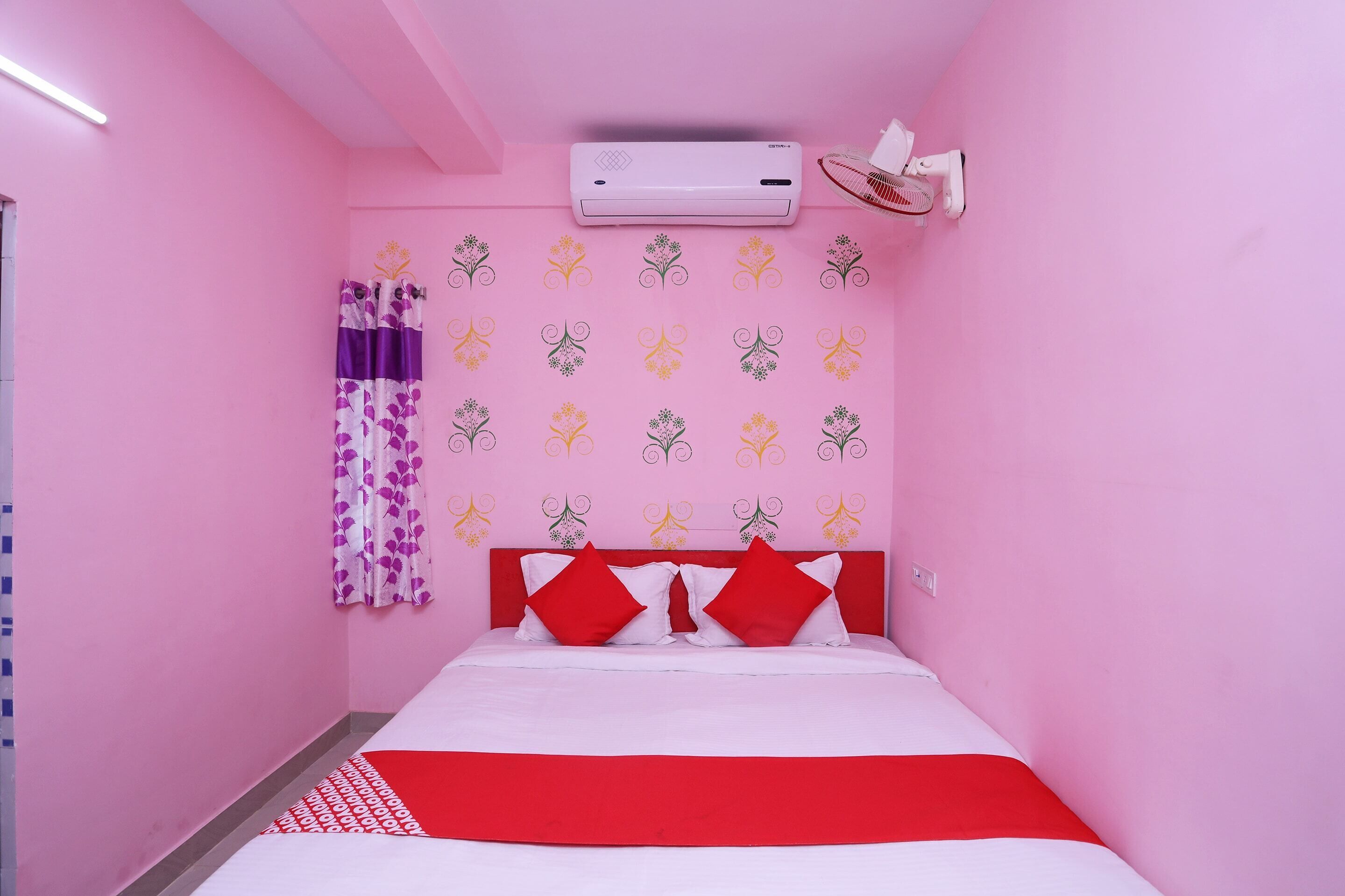 standard room | free wifi, bed sheets