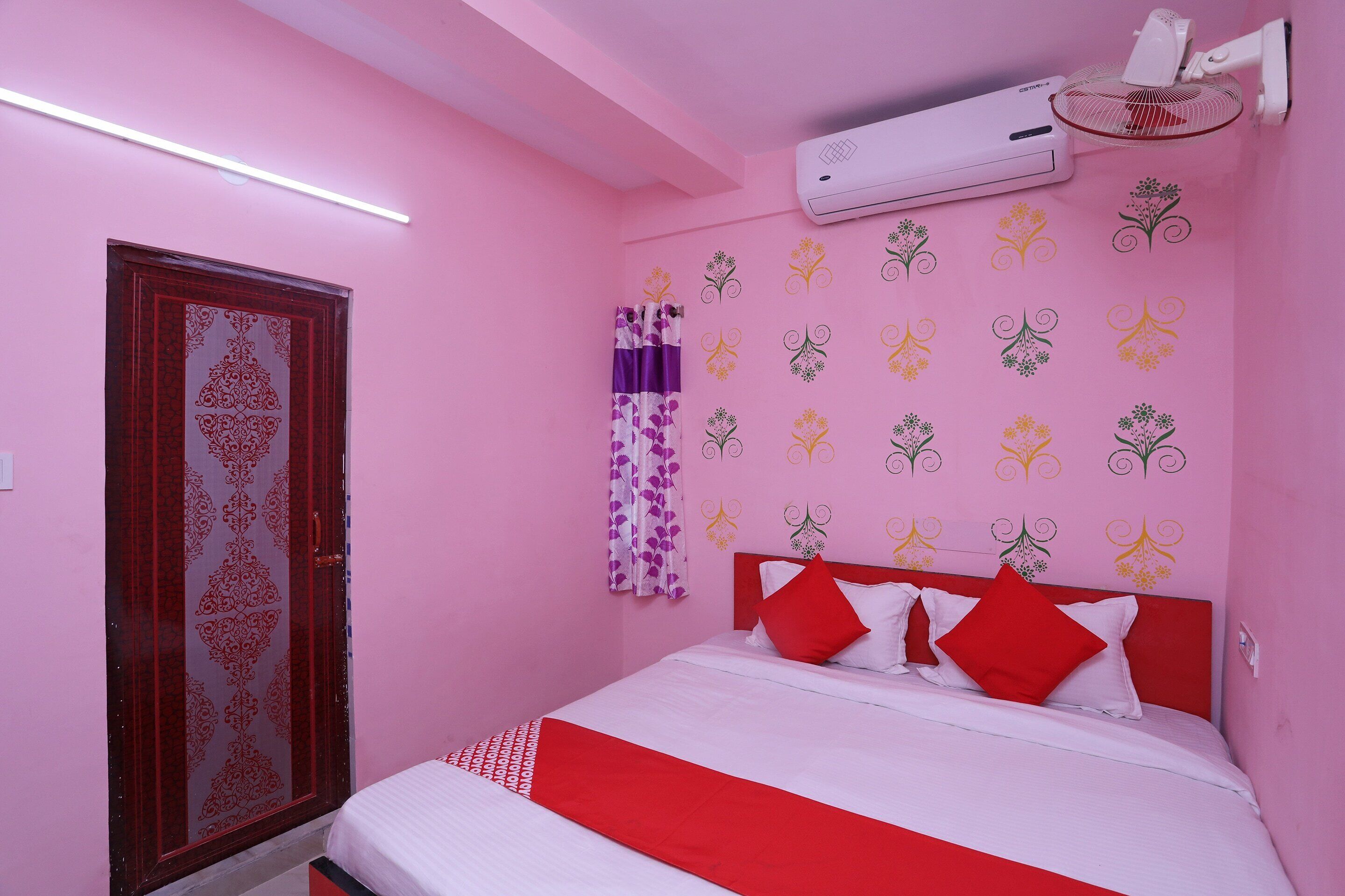standard room | free wifi, bed sheets