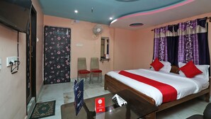 Standard Room | WiFi (free) - OYO 16627 Xpress Inn (Barakpur)