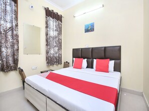 Free WiFi - OYO 17330 Onkar Residency (Amritsar)