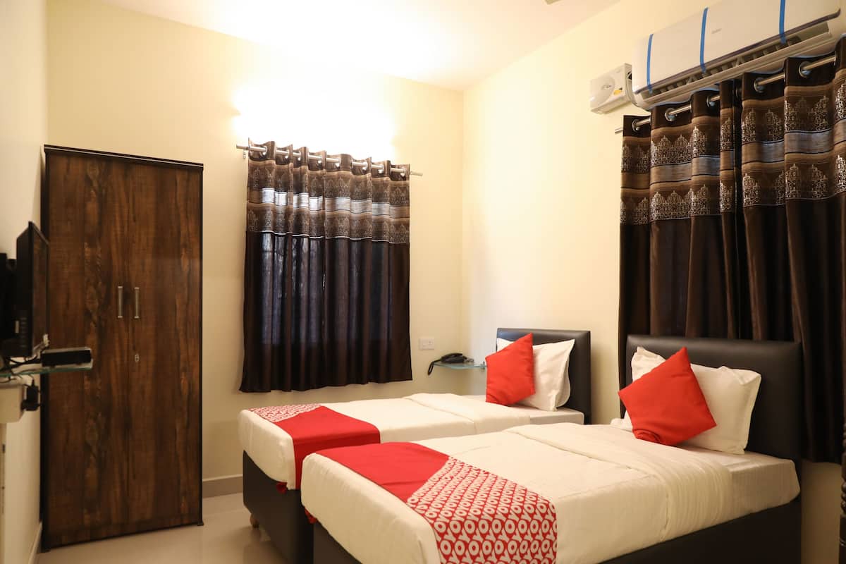 Double Room, 1 Queen Bed | Free WiFi