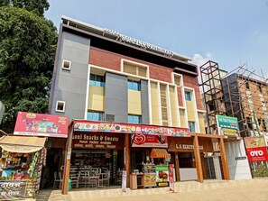 Mặt tiền nơi lưu trú