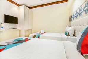 Deluxe Room, 1 Double Bed | Desk, bed sheets