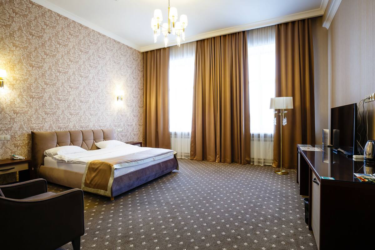 Minibar, in-room safe, desk, blackout curtains