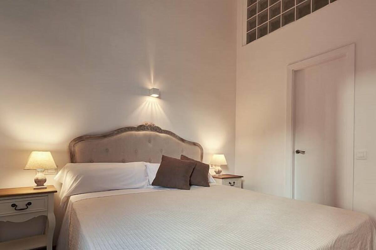 Habitación básica doble (Bronze) | Escritorio, cunas gratuitas, camas extra y wifi gratis