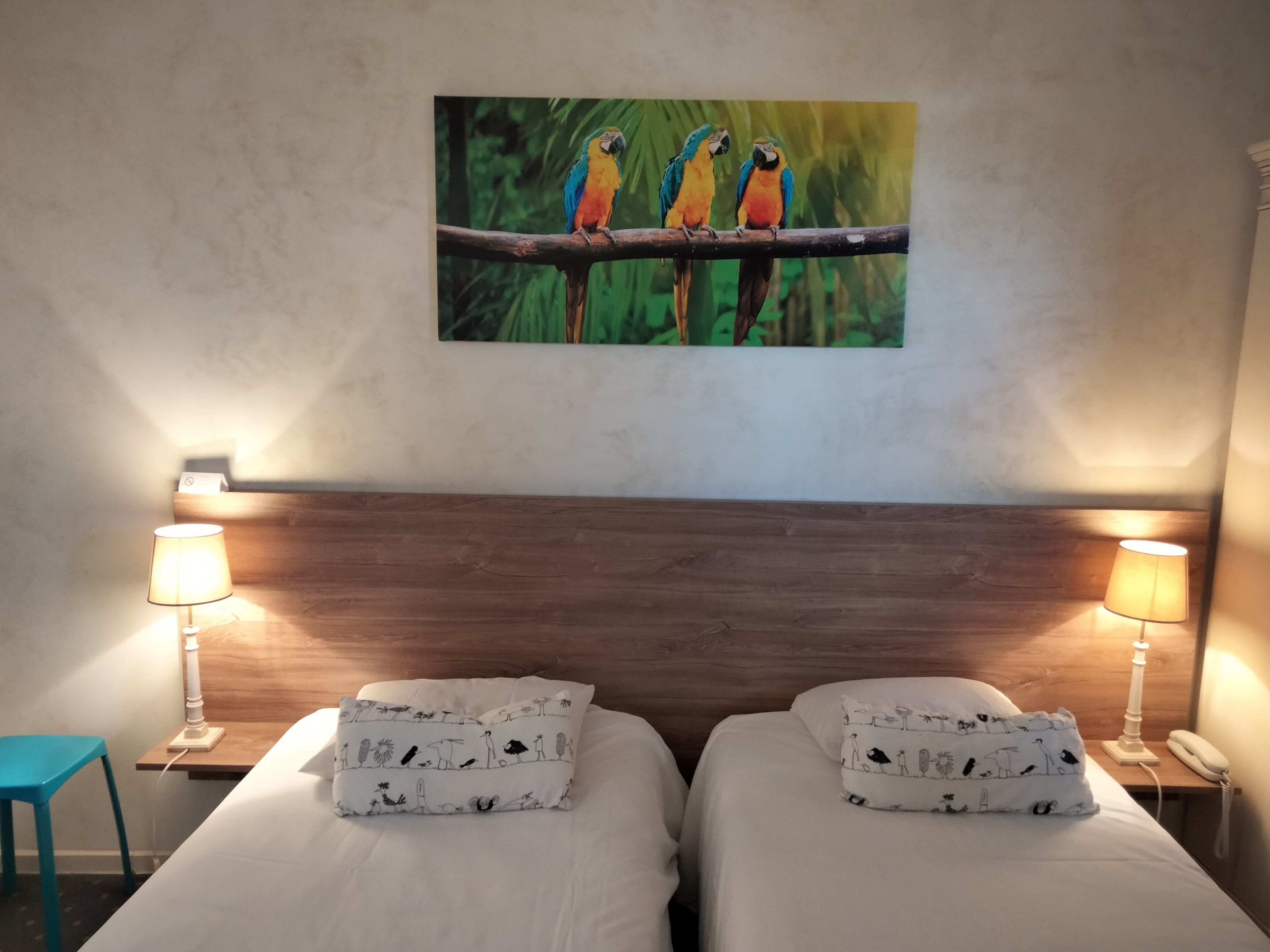 double room | individually decorated, individually furnished, desk, blackout curtains