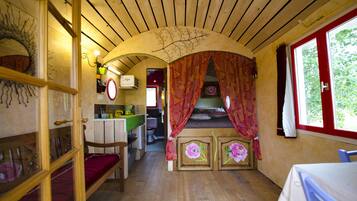 Stuga | Individuell inredning, unika möbler, ljudisolering och gratis wi-fi