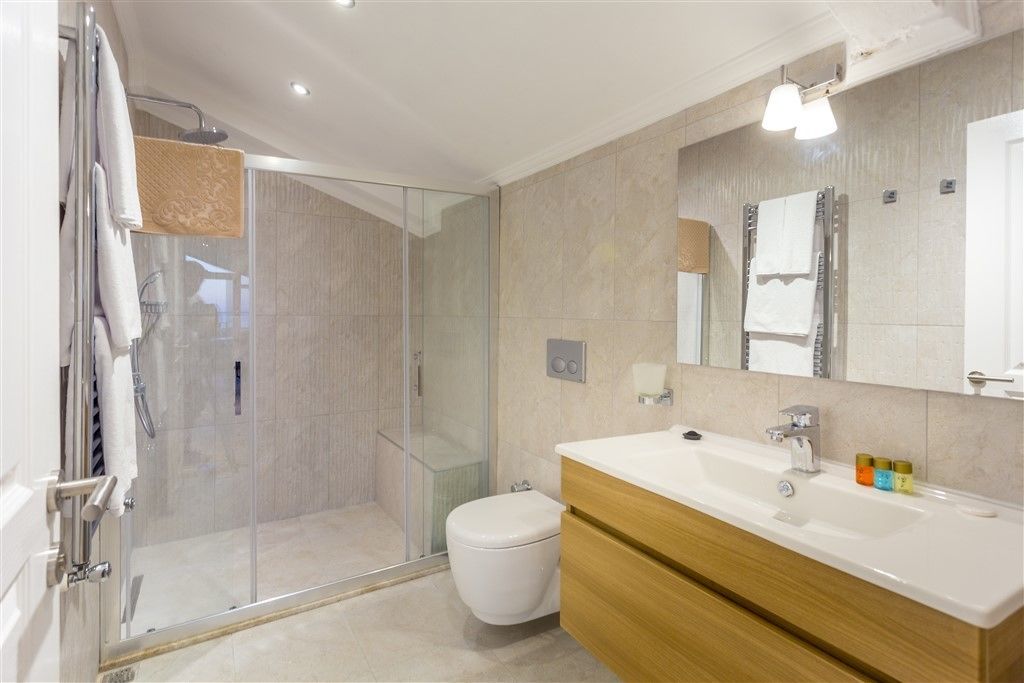 penthouse, sea view | bathroom | designer toiletries, hair dryer, slippers, towels