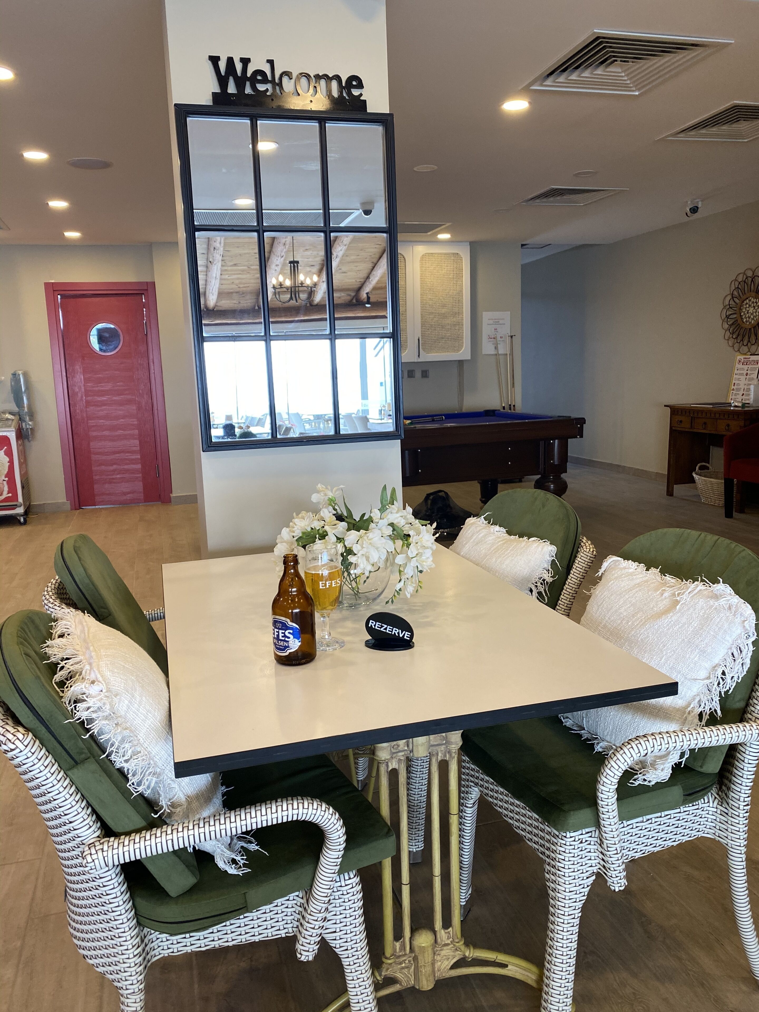 breakfast, lunch and dinner served