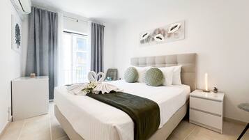 Iron/ironing board, free WiFi, bed sheets