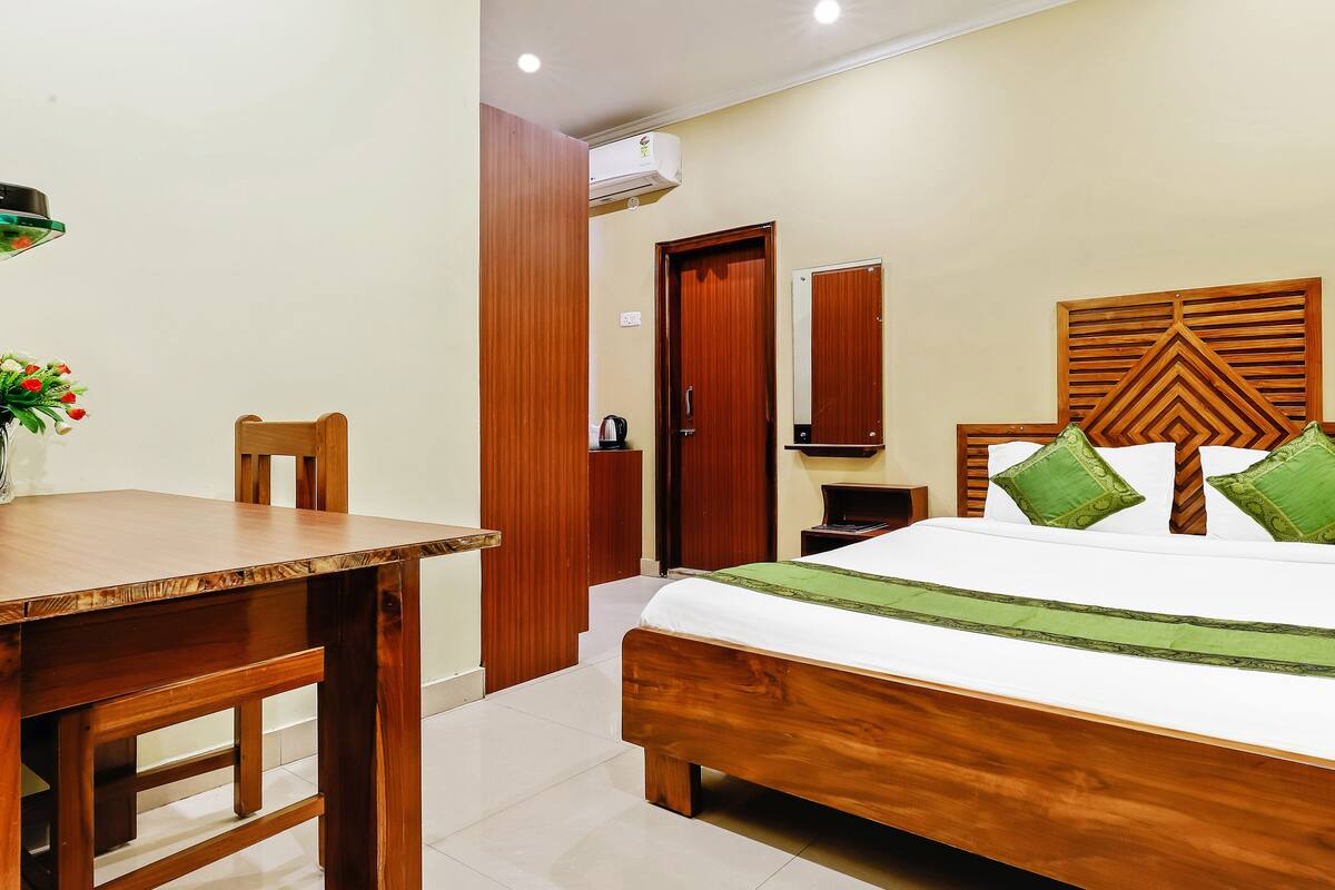 1 bedroom, iron/ironing board, rollaway beds, free WiFi