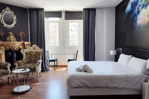 Superior Double Room, 1 King Bed, City View