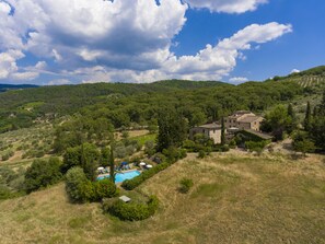 Comfort appartement, 1 slaapkamer, niet-roken, uitzicht op zwembad | Uitzicht vanuit de kamer