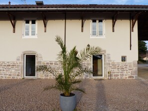 Exterior - Gîtes Domaine de la Rochère (Domsure)