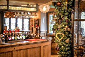 Bar (on property) - Pooley Bridge Inn (Penrith)