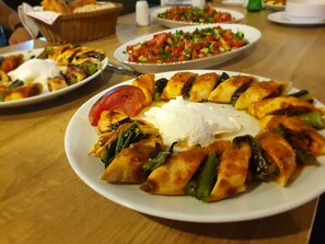 Café da manhã, almoço e jantar