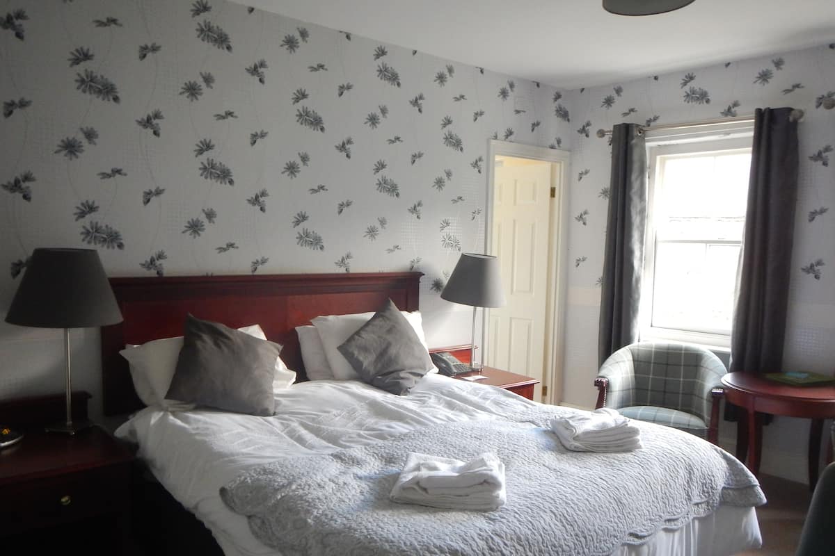 Double or Twin Room | Individually decorated, individually furnished, desk, blackout drapes